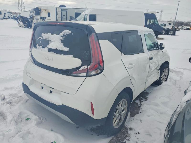 2023 KIA Soul lx