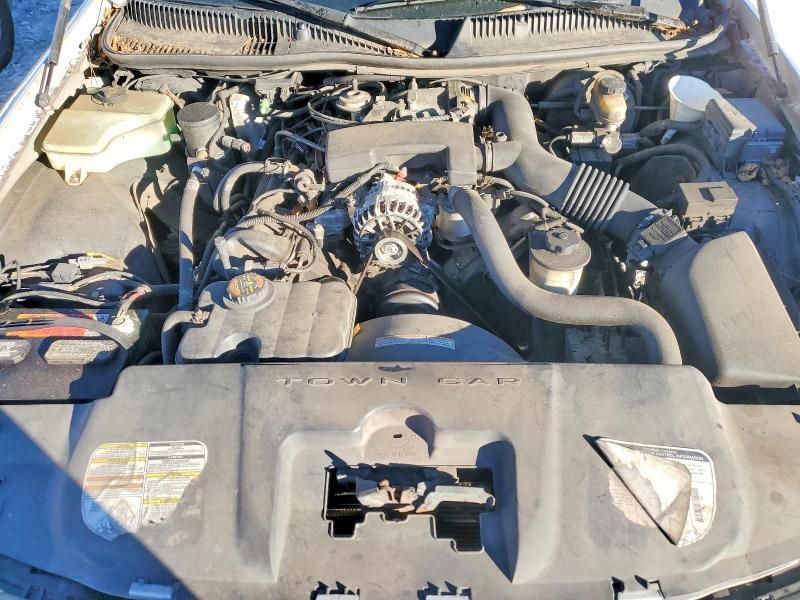 1999 Lincoln Town car Signature