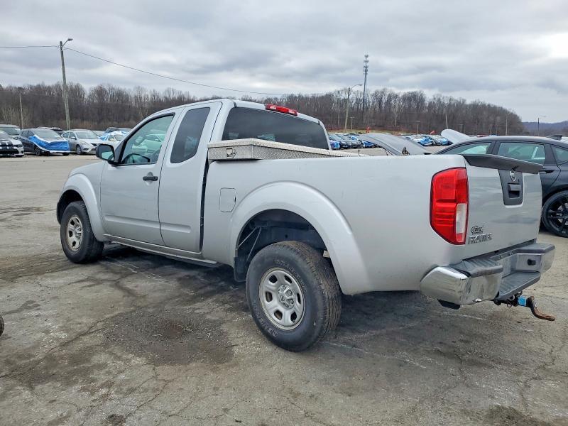 2016 Nissan Frontier s