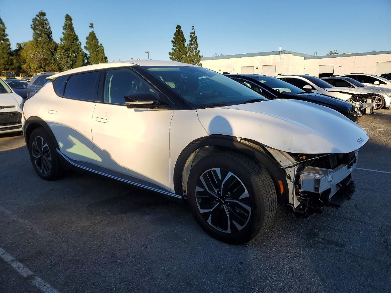 2024 KIA EV6 Light