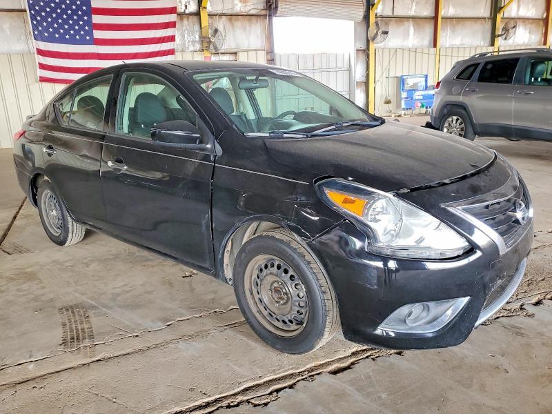 2015 Nissan Versa s