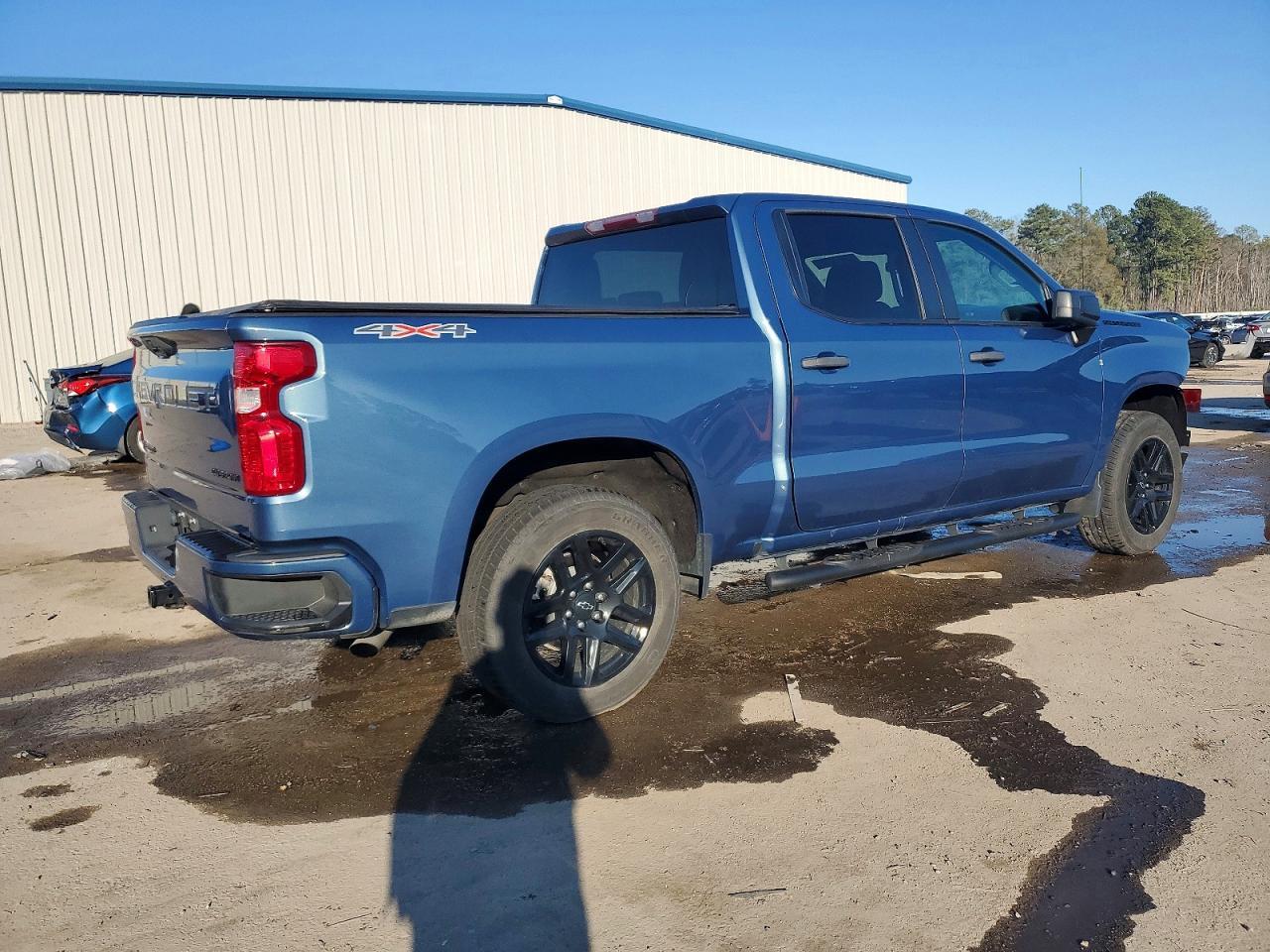 2024 Chevrolet Silverado K1500 Custom