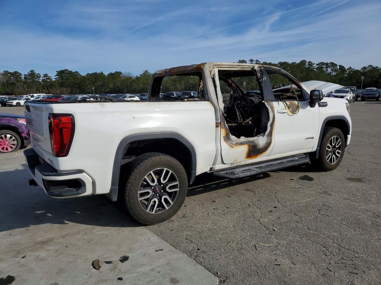 2020 GMC Sierra K1500 AT4
