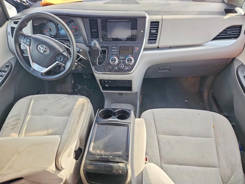 2015 Toyota Sienna le