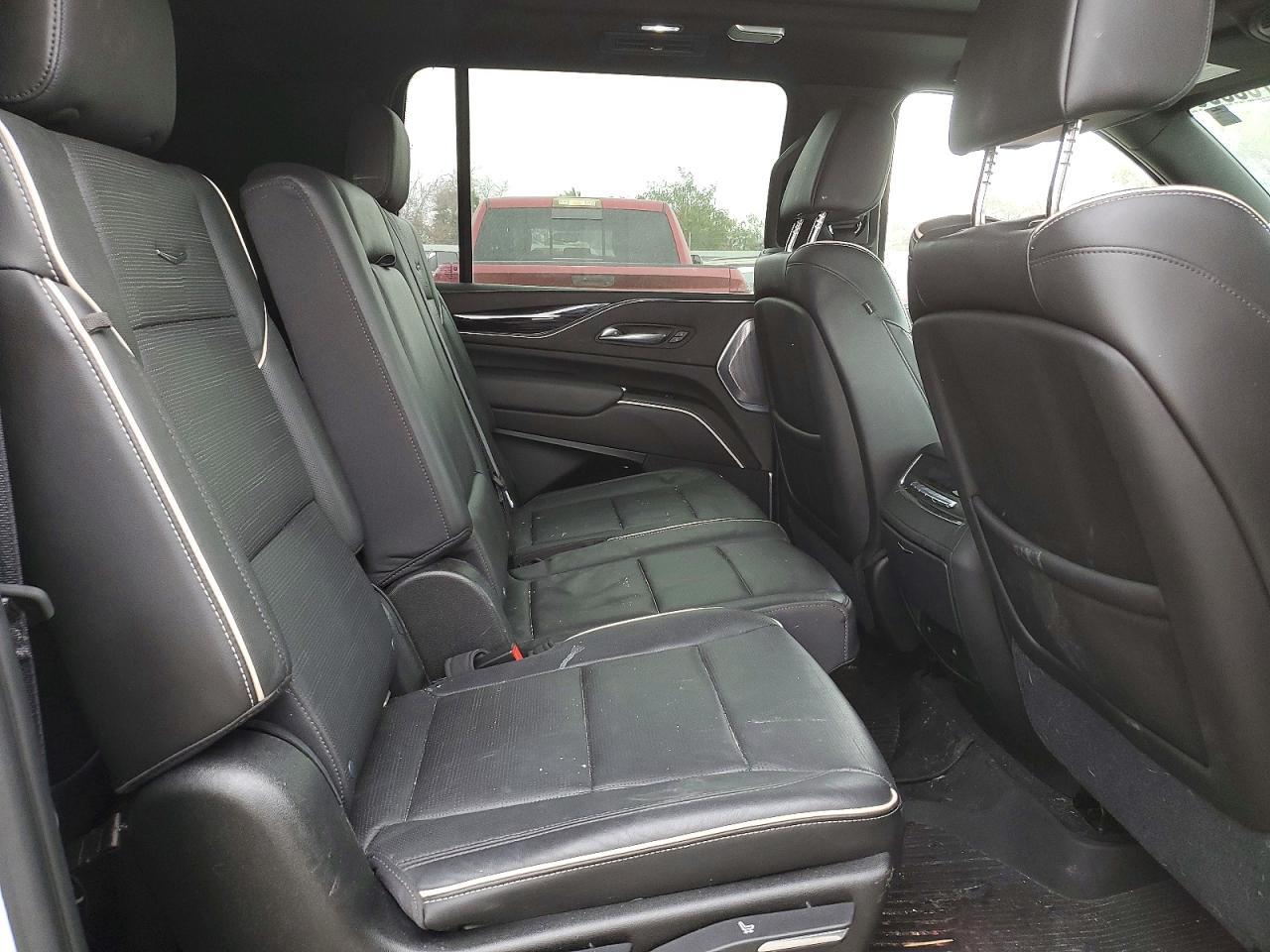 2021 Cadillac Escalade esv Sport