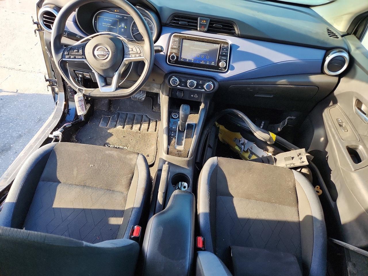 2024 Nissan Versa sv