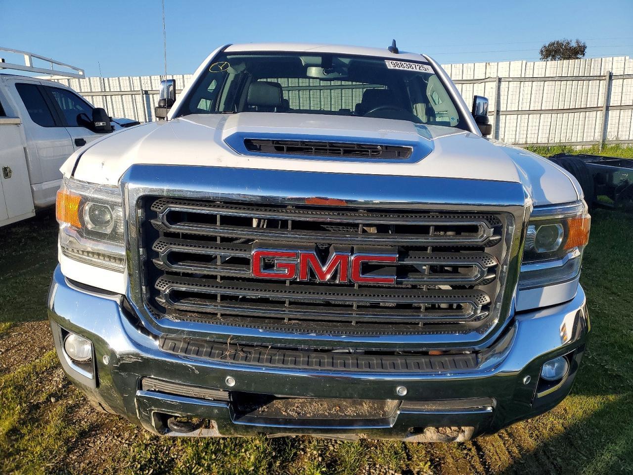 2019 GMC Sierra K2500 slt