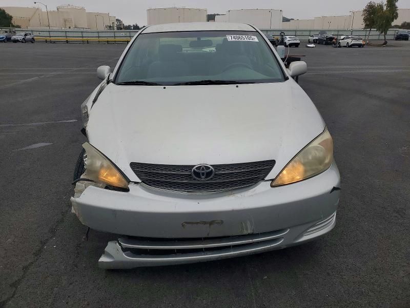 2003 Toyota Camry le