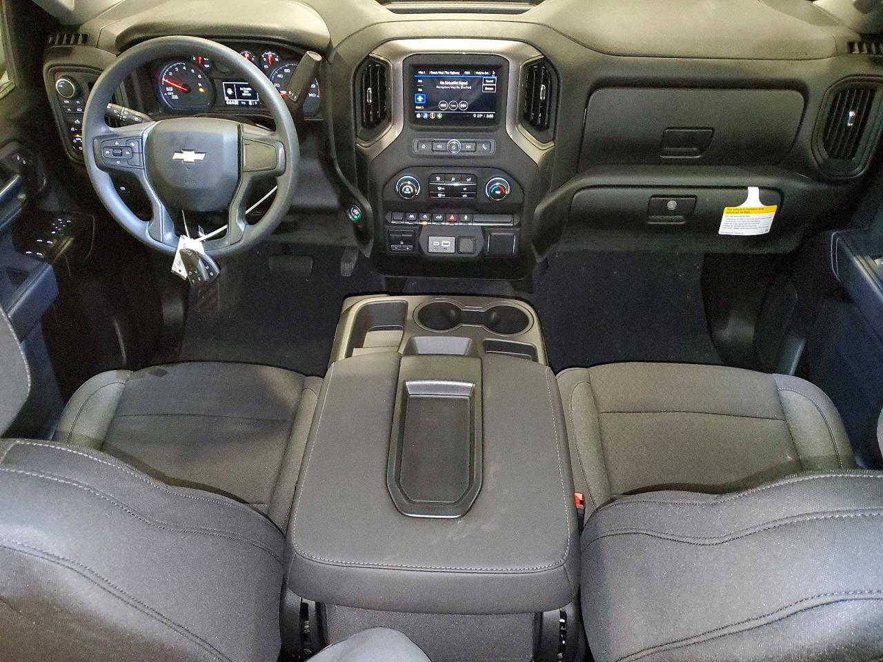 2025 Chevrolet Silverado K1500 Custom