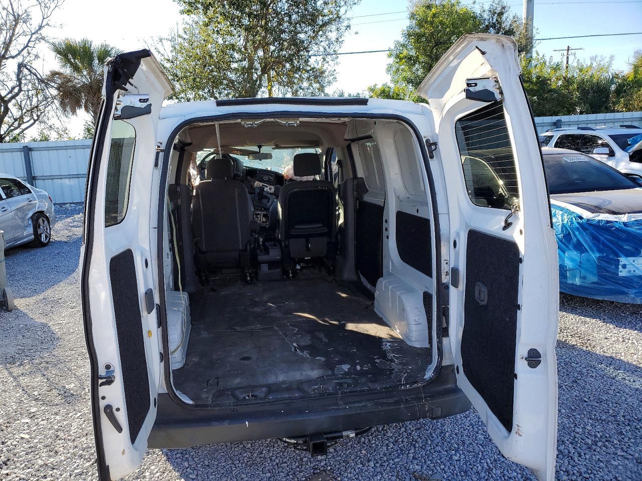 2016 Nissan NV200 Delivery Van