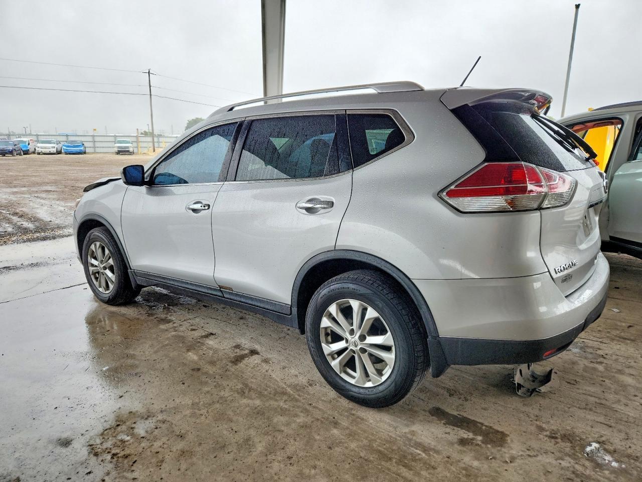 2016 Nissan Rogue sv