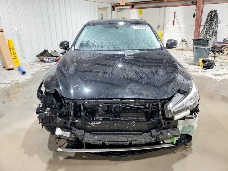 2018 Infiniti Q50 Luxe