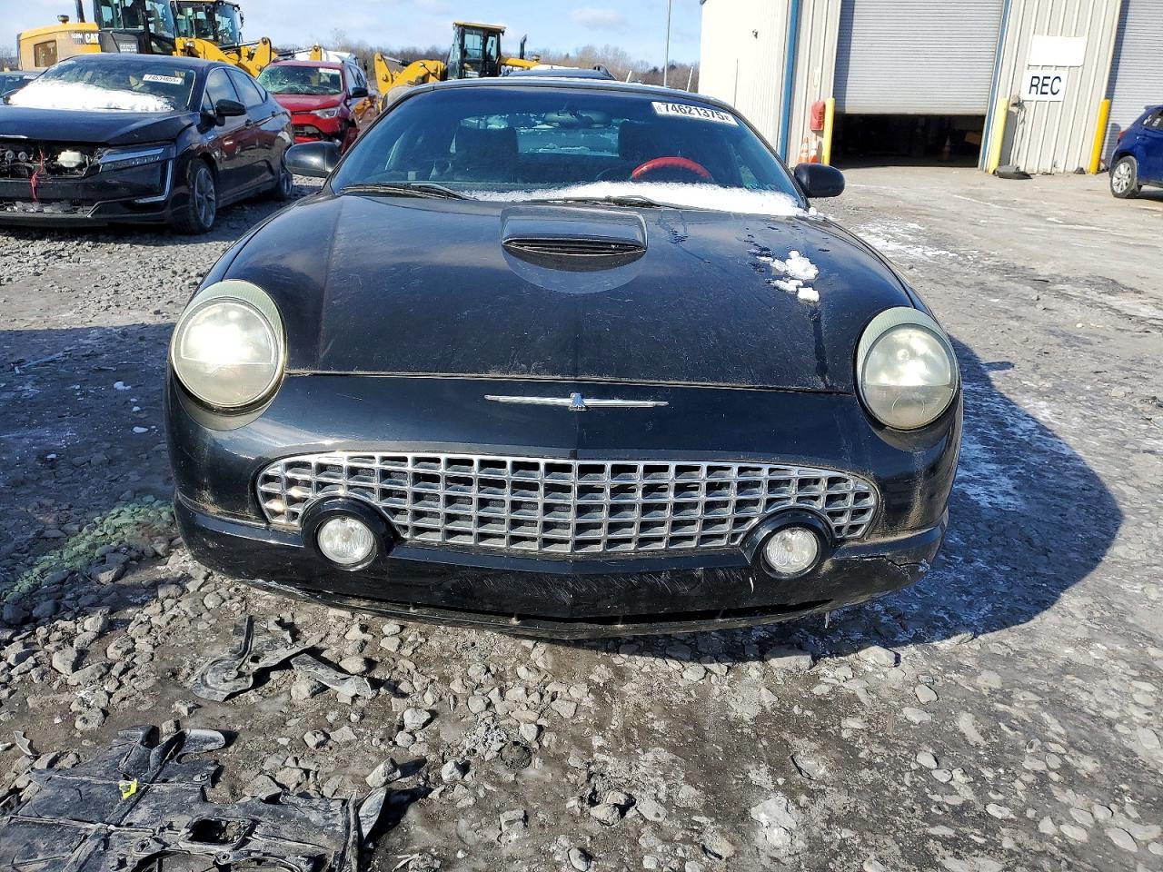 2003 Ford Thunderbird