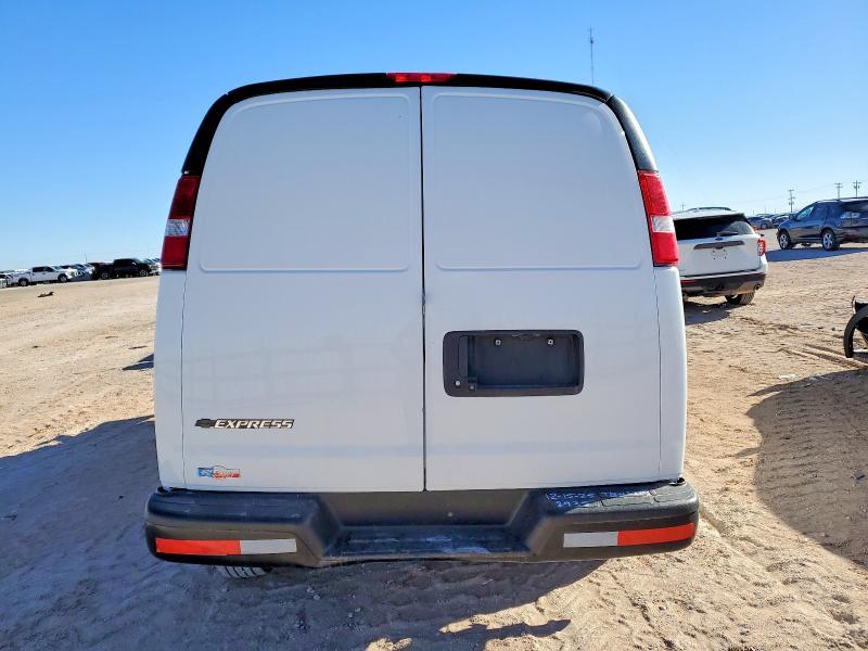 2020 Chevrolet Express G2500 Utility / Service van