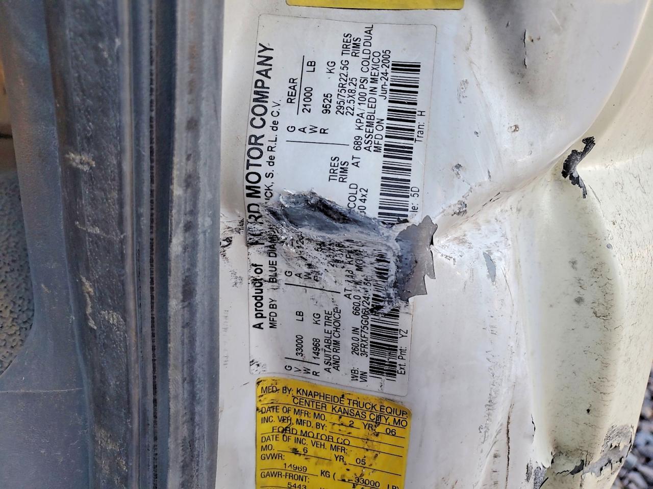 2006 Ford F750 Super Duty Dump Truck