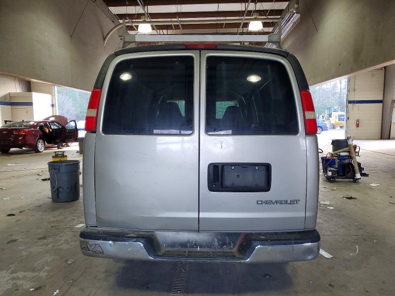 2003 Chevrolet Express G1500 Delivery van
