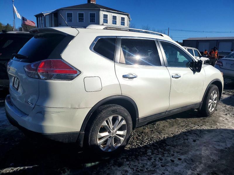 2015 Nissan Rogue sv
