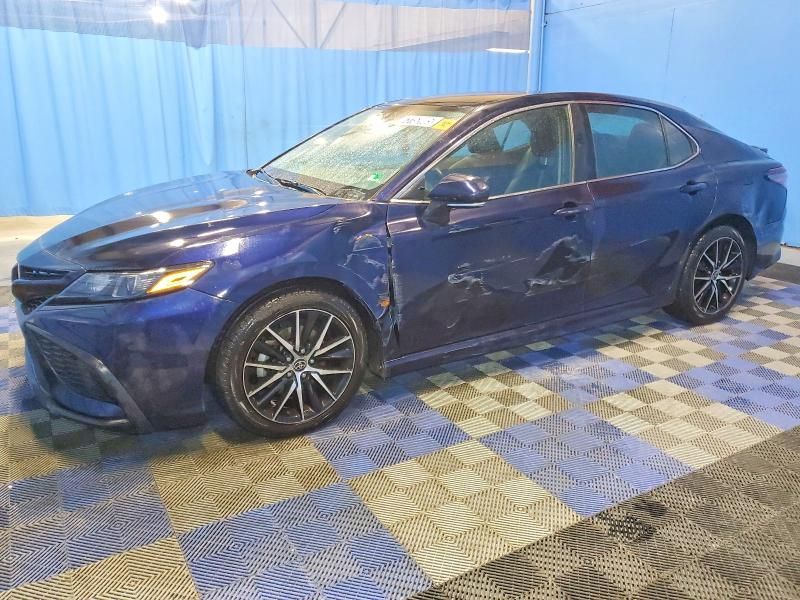 2022 Toyota Camry se