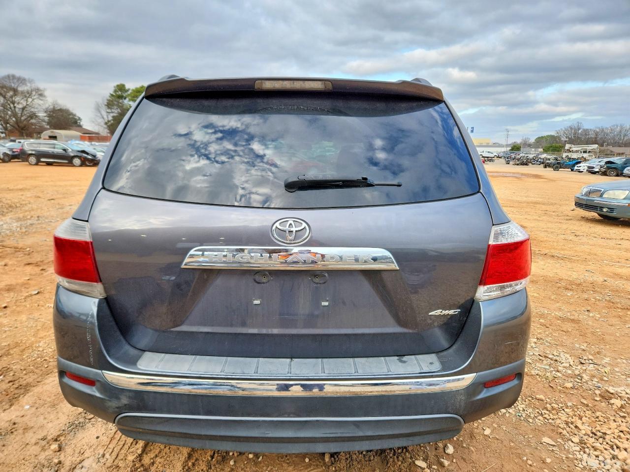 2013 Toyota Highlander Base