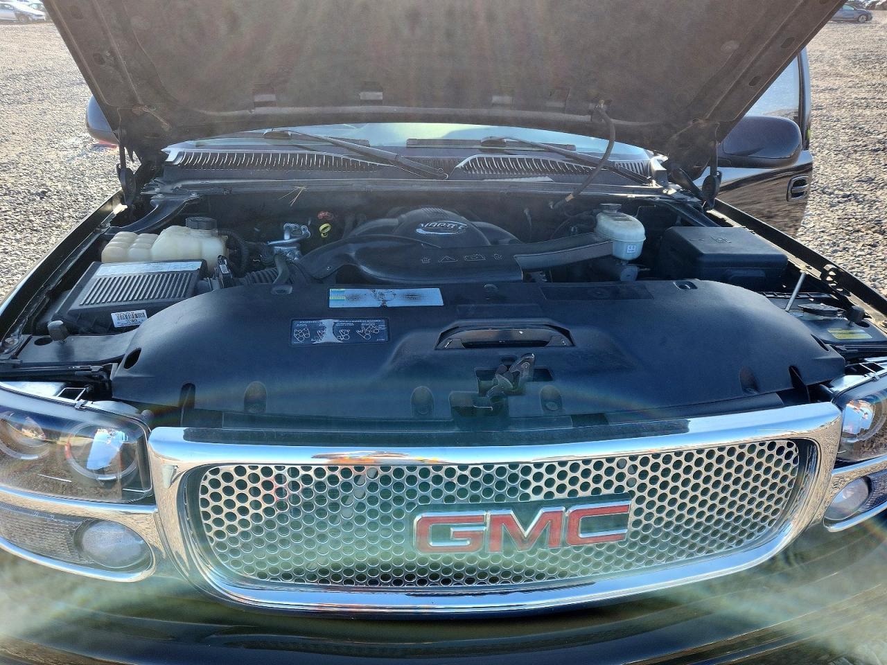 2005 GMC Sierra K1500 Denali