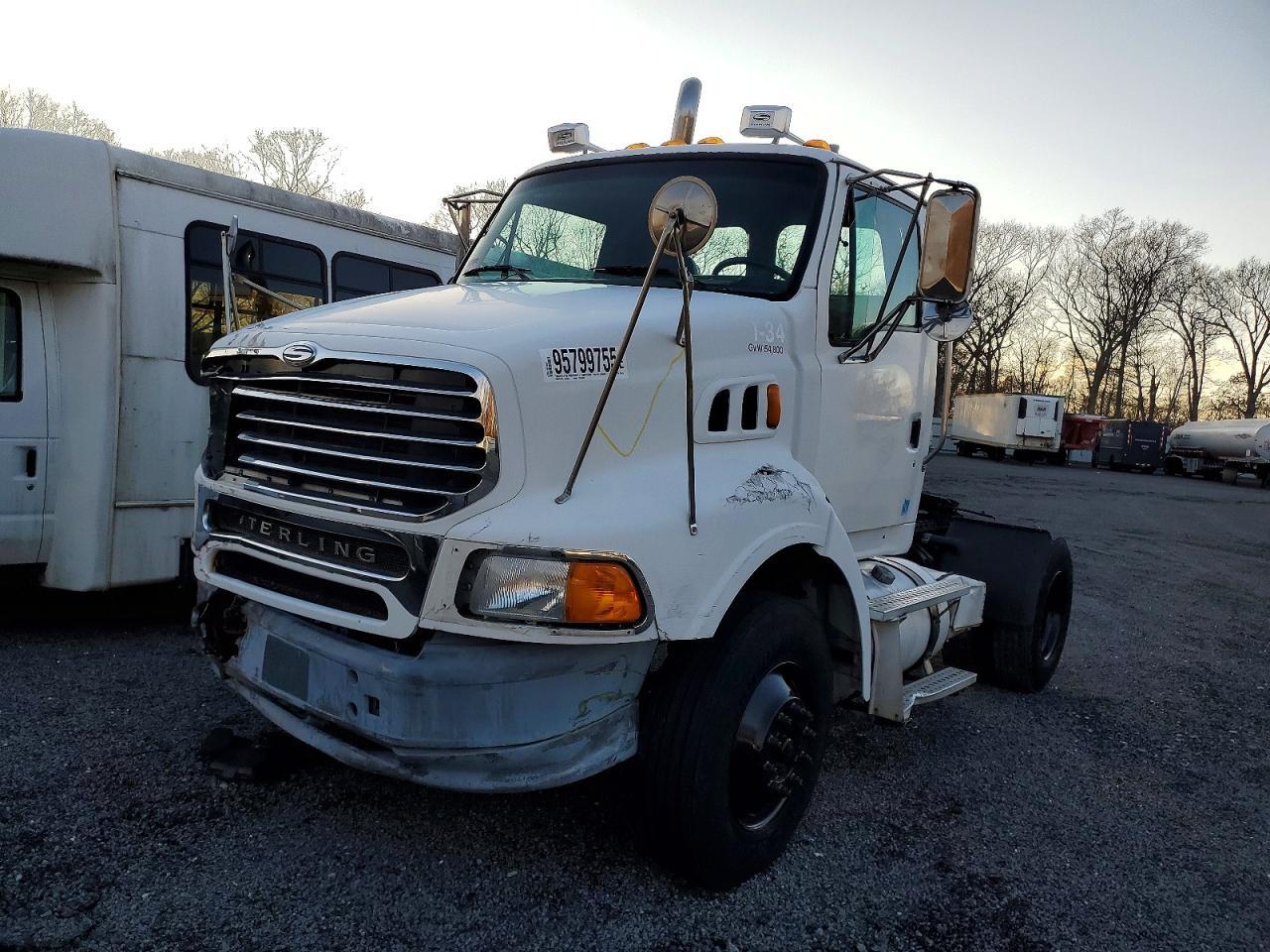 2007 Sterling A9500 Semi Truck