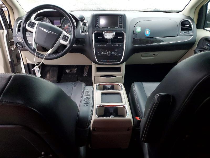2014 Chrysler Town & Country Touring