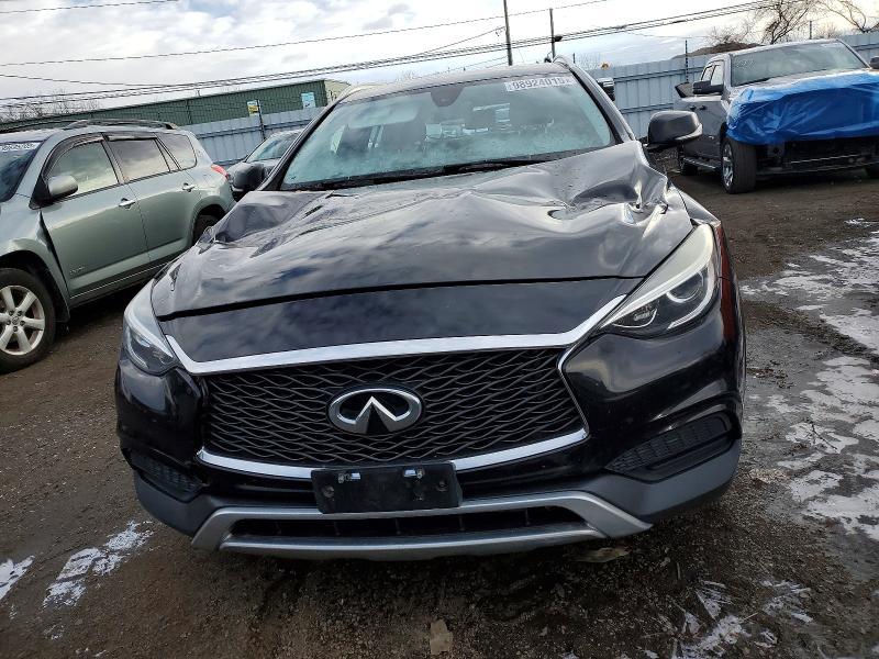 2018 Infinity Qx30 Base