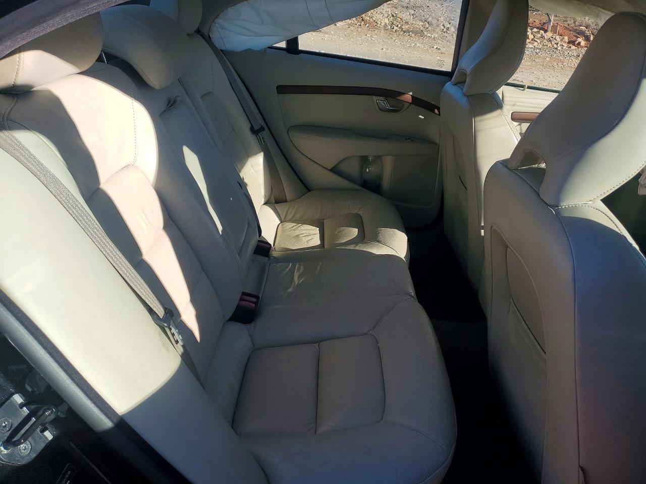 2010 Volvo S80 3.2