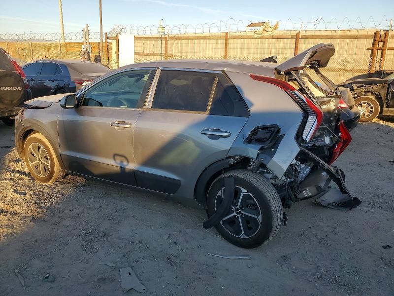 2023 KIA Niro lx