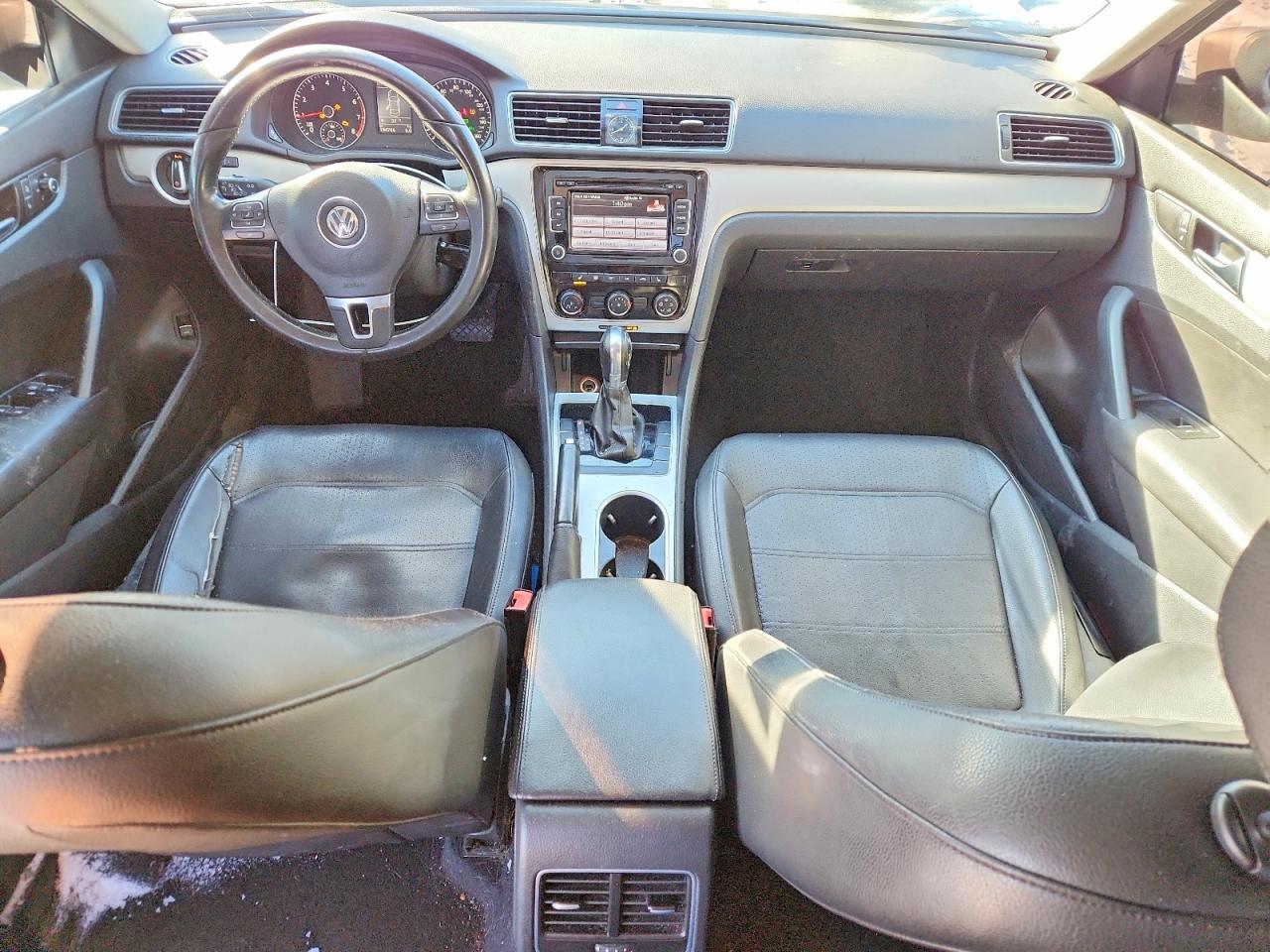 2013 Volkswagen Passat se