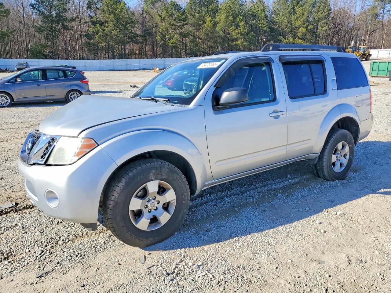 2011 Nissan Pathfinder s