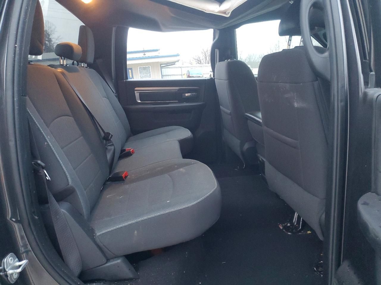 2022 Dodge Ram 1500 Classic slt