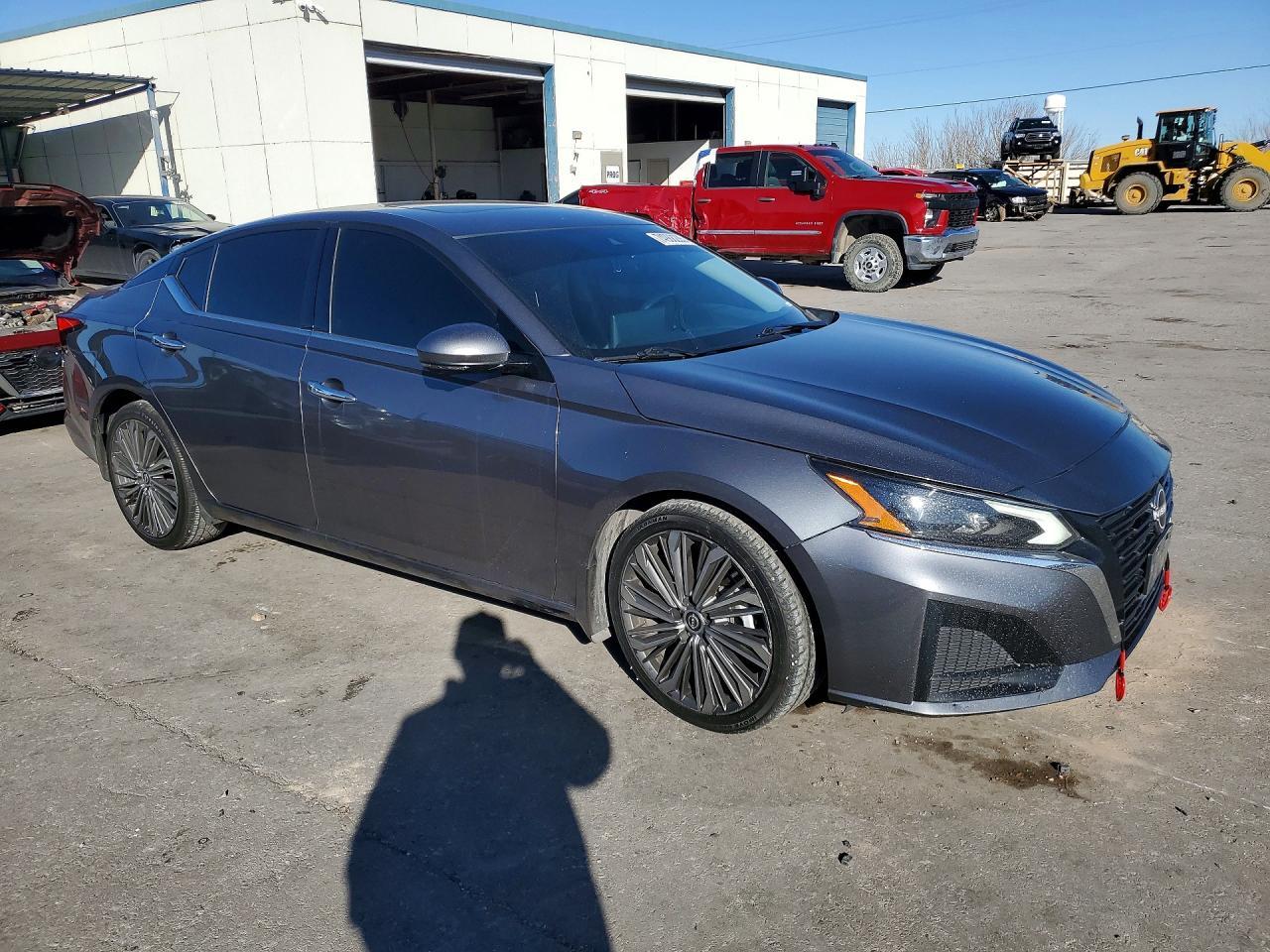 2023 Niss Altima 2.5 sl