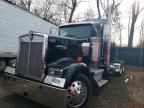 2000 Kenworth W900 Semi Truck