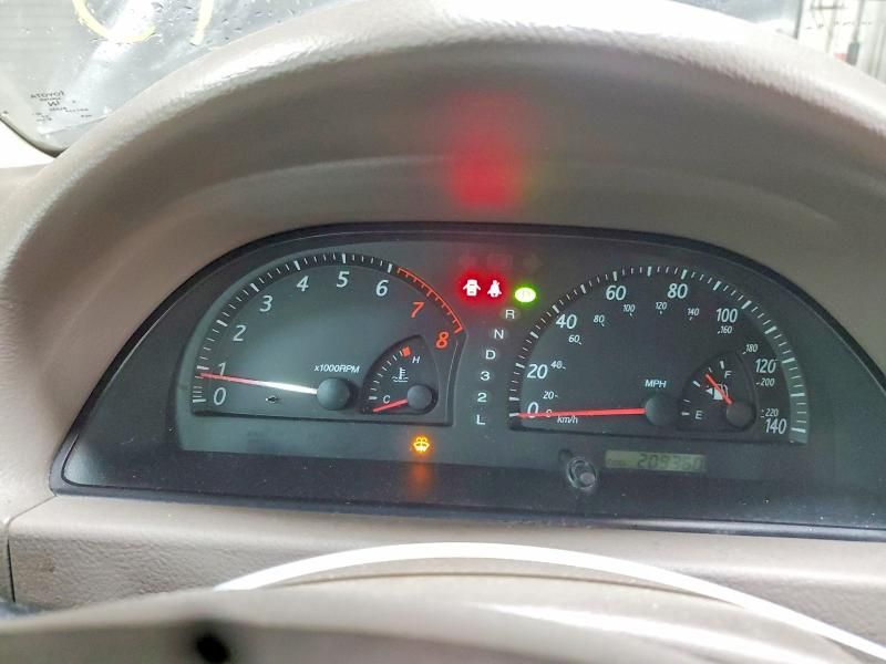 2004 Toyota Camry le