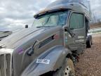 2022 Peterbilt 579 Semi Truck
