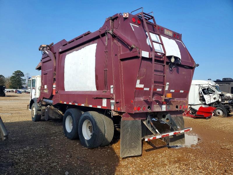 2007 Mack MR688S Refuse Truck