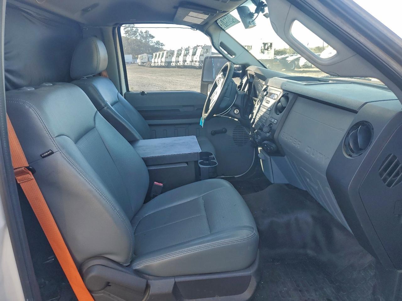 2013 Ford F350 Utility / Service Truck