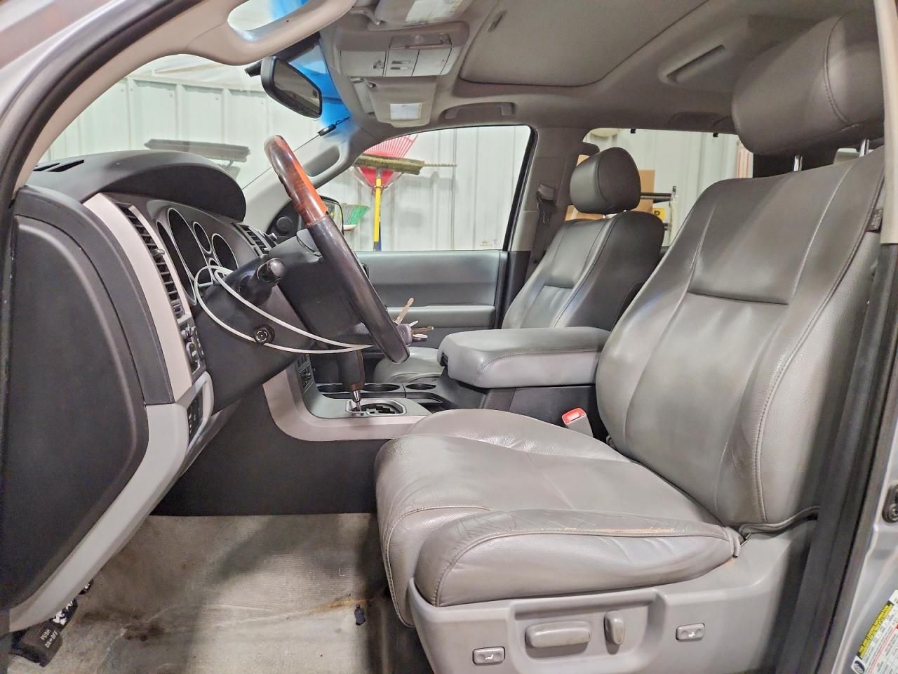 2011 Toyota Sequoia Platinum