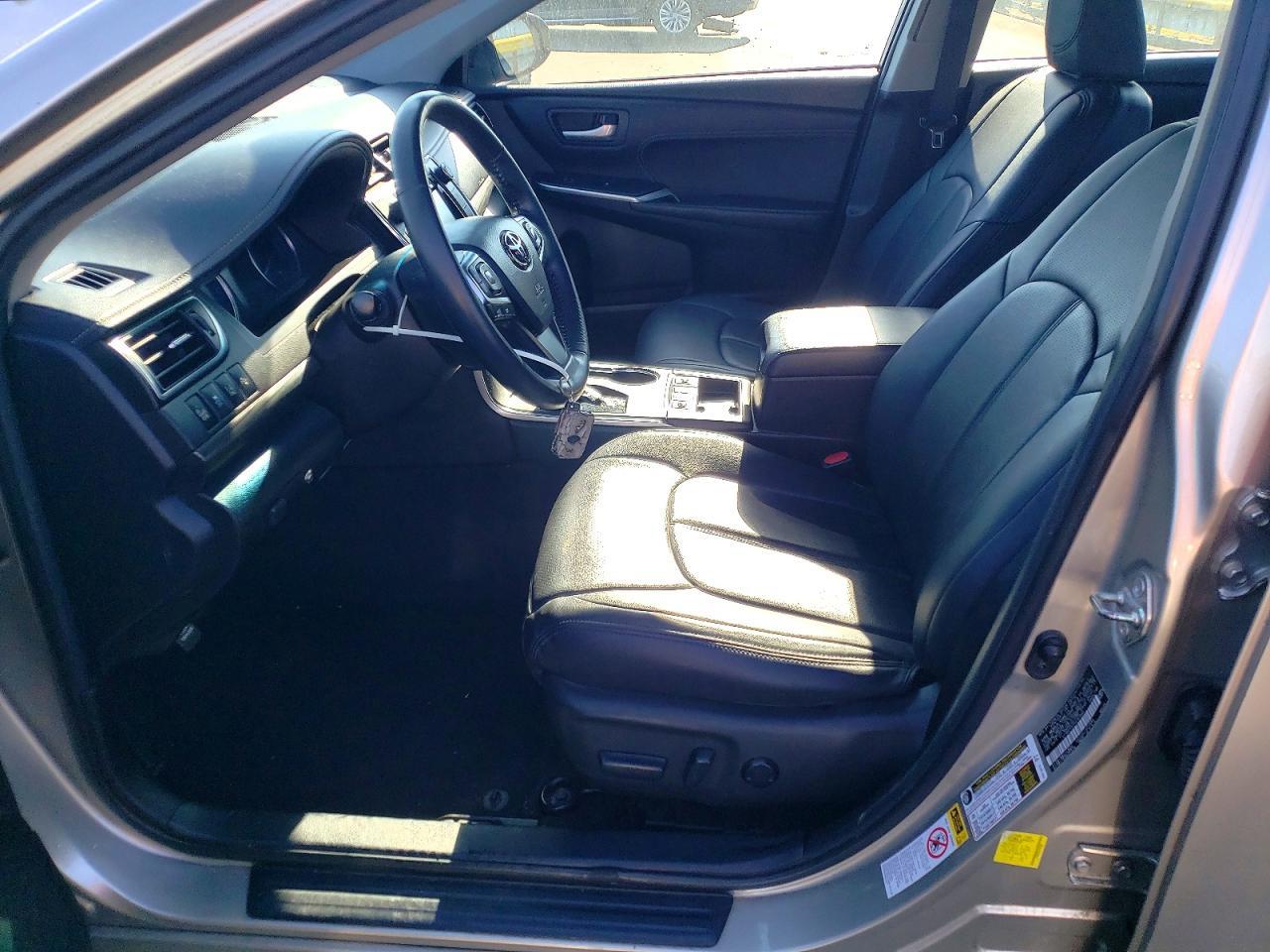 2015 Toyota Camry Hybrid