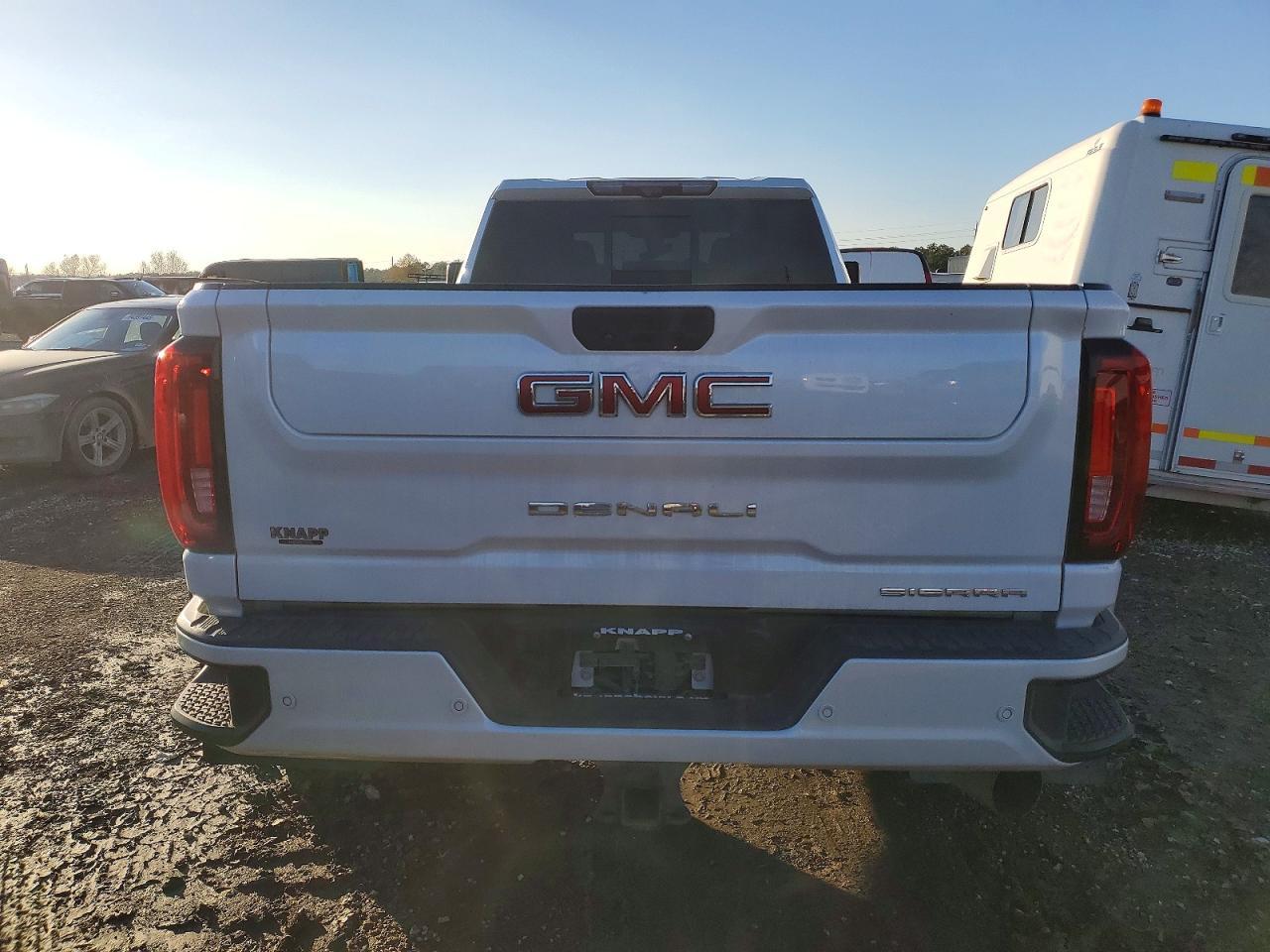 2020 GMC Sierra K3500 Denali