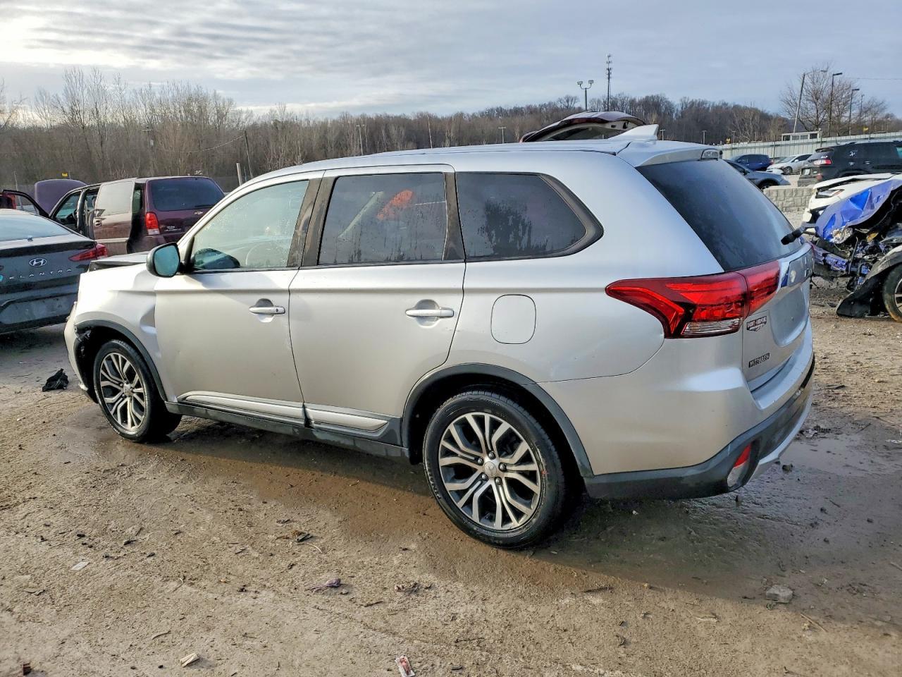 2018 Mitsubishi Outlander es