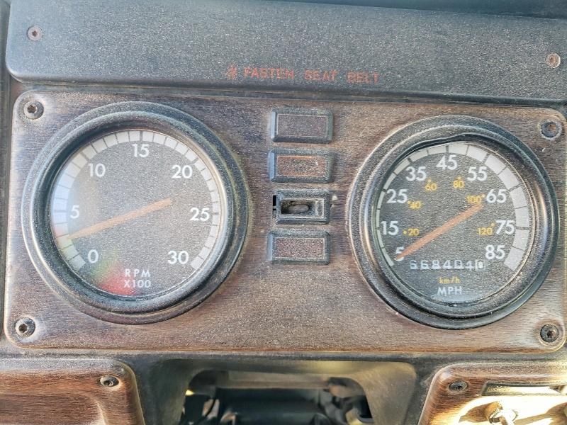 1997 Freightliner Conventional Semi Truck