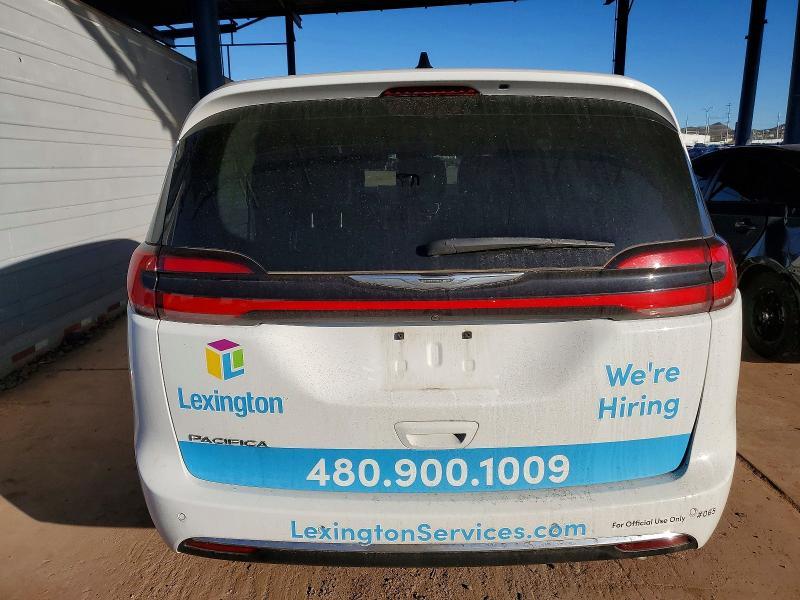 2023 Chrysler Town & Country