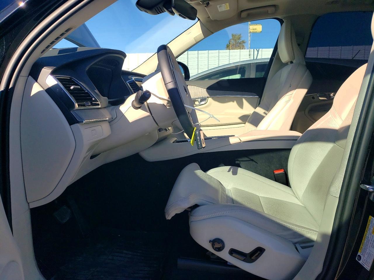 2025 Volvo Xc90 Ultra