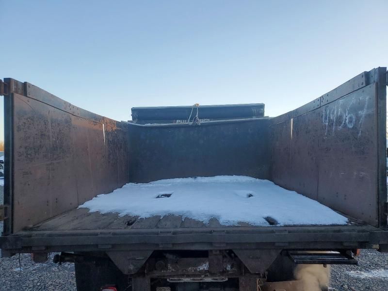 2015 Ford F450 Super Duty Flatbed Truck