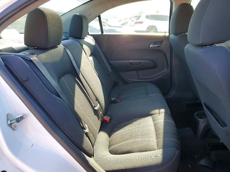 2017 Chevrolet Sonic lt