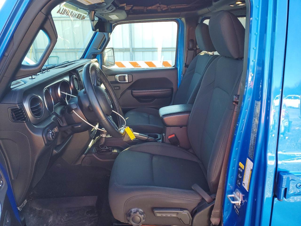 2022 Jeep Gladiator Sport