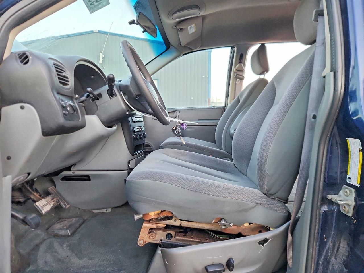 2005 Dodge Grand Caravan se