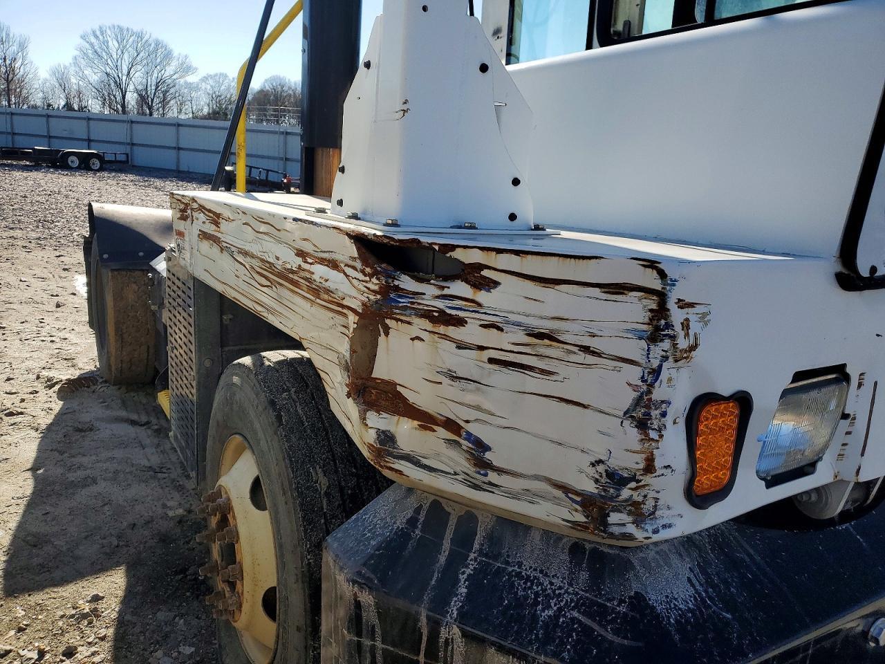 2020 Autocar Llc 2020 Autocar Xspotter OFF-HIGHWAY Yard Truck